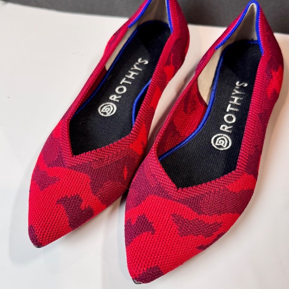 Rothy's The Point Red Camo Flats Size 8 (Fits 7.5 IMO) - Picture 3 of 8